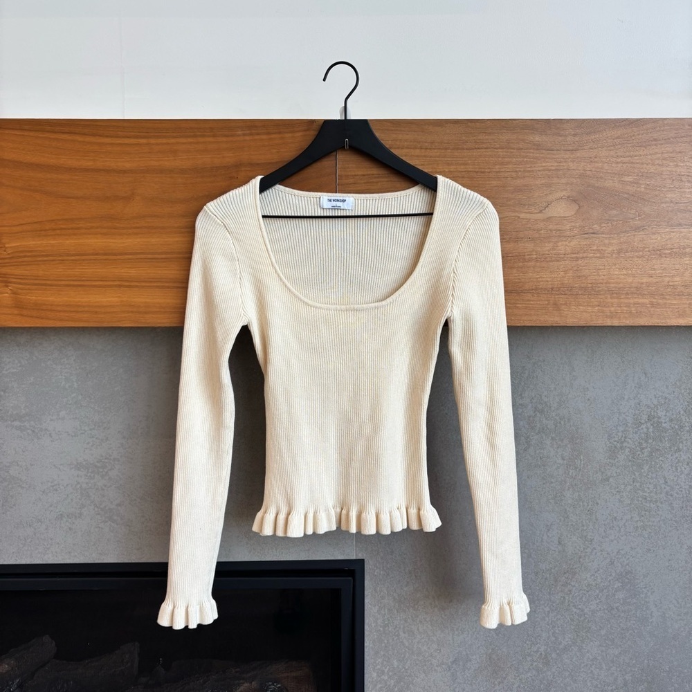 NWOT The Workshop Ruffled‎ Ribbed Knit Top, Size L - Picture 3 of 12
